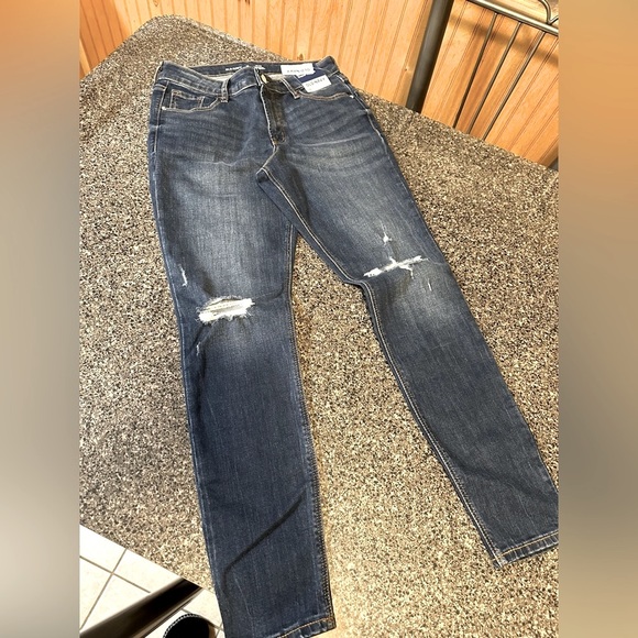 Old Navy Rockstar Super Skinny Jeans NWT - Picture 5 of 7